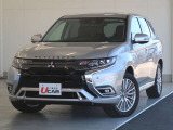 アウトランダーPHEV 2.4 G プラスパッケージ 4WD 