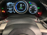 【パドルシフトマチック】マニュアル車のようなダイレクト感のある変速操作が味わえます。