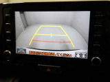 バックモニター装着車は後退時の強い味方です♪車庫入れや縦列駐車の際、後退操作の参考になるガイドラインをナビ画面に表示します。