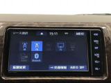 Bluetooth(ブルートゥース)接続機能付き。スマートフォンなどからお気に入りの音楽をワイヤレス再生できます。ドライブがさらに楽しくなりますね。