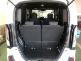 【トランクルーム】荷物も乗せやすく、使いやすいです!セカンドシートを倒せばさらに広い空間に♪