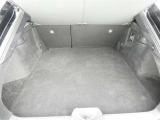 とても広々、大きな開口部の荷室スペースです。大きな荷物も楽々収納出来ちゃいます。