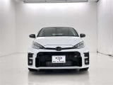 GRヤリスは、トヨタのモータースポーツ部門「TOYOTA GAZOO Racing(TGR)」によって開発されたスポーツカーです。