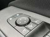 電動格納ミラーは駐車時や狭いとこなどやっぱりあると便利ですよ。