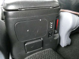 全車が内外装クリーニング済み!!気になる所があったらドンドン言って下さい。ルームランプのLED交換も承っております。オーディオやナビ、ETCの取付もご相談下さい。