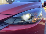 HBC(ハイビームコントロールシステム)が対向車や先行車を検知してロー・ハイビームの切り替えを行い、夜間の前方視界確保をサポートしてくれます。