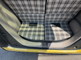 4人乗車で十分なスペースを確保しています。