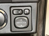 電動格納ドアミラーです。
