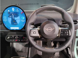 ミニ独特のゴーカートフィーリングと呼ばれる軽快なハンドリングはAT車、MT車のどちらでも楽しめます。