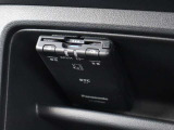 認定中古車保証1年間距離無制限の保証とロードアシスタンスサービスが全車に付帯されています。また、1年間または2年間の延長保証(有償)もご利用いただけます。