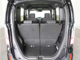 ◆ラゲージスペース◆フル乗車でもしっかり荷物を収納出来るラゲッジスペースです。普段の買い物でしたらしっかり積める十分な荷室スペースが確保されています。