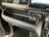 当店での販売車両は、車検整備はもちろん、車検残ありの車両でも点検整備をしっかり終わらせてからお客様へ引き渡し致しますので、安心してご購入いただけます♪