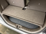 アイデア次第でいろいろな使い方ができる広くて使い勝手のいい荷室。