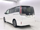 走りにこだわりながら収納力も持ち合わせたお車です。荷物を載せて軽快なドライブを楽しめますよ♪