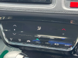 フルオートエアコンのお写真です。ボタン一つで年中快適な温度でお過ごし頂けます♪