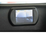 車両左側に純正カメラを搭載致しますので、幅寄せなどの際に大変便利で御座います。