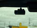 【ドライブレコーダー】運転中の記録を残します。事故などを起こした起こされた時の証拠を残します。