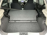 シートを倒してフルフラットに、長い荷物も楽々積み込めます。
