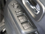 ◆パワーウィンドウスイッチ◆運転席から全席の窓の開閉操作を行うことが出来いつでも換気ができます!