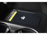 ワイヤレス充電搭載!対応した機器を置くだけで充電することが可能です!