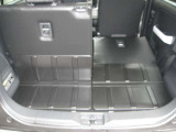 水平に倒すことができますので、大きな荷物もラクラク積めます!!