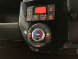 「オートエアコン」が付いています。1年中快適な室内を提供!車内温度を設定すると、風量を自動で調節してくれます。