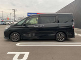 セレナ 2.0 ハイウェイスターV アーバンクロム 