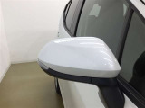 ドアミラーにウインカーを装備しており、スタイル、機能性の高いお車です!