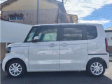 このお車はホンダ純正光脱臭・抗菌加工を納車前に致します。光触媒消臭は光触媒と銀イオンにより消臭とウイルス除菌や抗菌効果のダブル効果で車内を快適に保ちます。