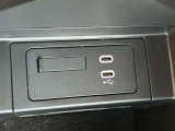 USB接続端子がございます