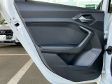 自動車保険もお任せください。Audi自動車保険プレミアムは、フロントガラス、タイヤパンク、ドアミラーの損害を補償する、Audiプレミアムケアが無償で付帯されます