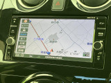 鮮明な地図表示で安全運転をサポート。スムーズなナビゲーションで、目的地への道案内をしっかりとサポートします。
