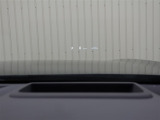 カラーヘッドアップディスプレイ付き。少ない視線移動で情報を確認できるので、運転の疲労軽減に繋がりますよ♪