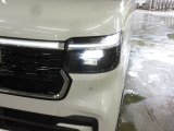 【LEDヘッドライト】LEDヘッドライトは消費電力が少ないので寿命が長いですよ!明るさも十分で、夜間走行の負担を和らげてくれます、オート点灯システムも付いております