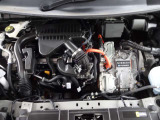e-POWERのエンジンルームです。エンジンは発電専用。