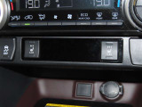 運転席と助手席にシートヒーターを装備しております。