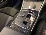 BMW専門のメカニックが、100項目にも上るポイントを徹底的にチェック。交換基準に達した部品があれば、弊社負担にて交換後、お客様へご納車致します。