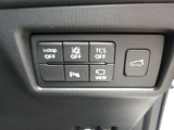 駐停車や車庫入れにも便利なバックモニター♪