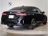 BMWのお車は、&ldquo;駆け抜ける歓び&rdquo;を体現しております。走行の安定性とコーナリングの良さを追求し、思い通りにハンドルの操作可能です。