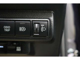 車体が傾いた状態の時にヘッドライトの光の高さを上下に調整することが出来ます!