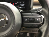 マツダクルーズコントロール、先行車との車間を維持しながら追従走行ができ、長距離走行などのドライバーの負担を軽減します。