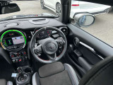 国道246号線沿い、南町田グランベリーパーク駅すぐ。MINI NEXT 東名横浜/〒194-0004 東京都町田市鶴間5-18-1