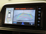 パノラミックビューモニターを装備しております。