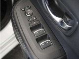 ◆パワーウィンドウスイッチ◆運転席から全席の窓の開閉操作を行うことが出来いつでも換気ができます!