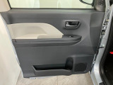 延長保証につきましてはお求めいただく車両によって保証料が異なりますので、当店スタッフまでお気軽にお問い合わせくださいませ。