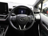 各操作スイッチなどもハンドルから手を放すことなく操作可能で安全運転に支援いたします!
