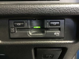 ETCが装着されています。再セットアップ後高速道路の料金所をノンストップで通過できて大変便利です。