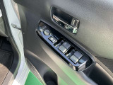 運転席側のドア部。パワーウィンドーのスイッチになります。