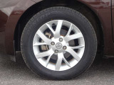 【タイヤ】 【純正15インチアルミホイール】《185/65R15》専用のアルミなのでお車のイメージぴったりですね!