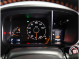 一番右はブースト計。何のためのメーターですか?とか聞かないで下さい、気持ちの問題です。